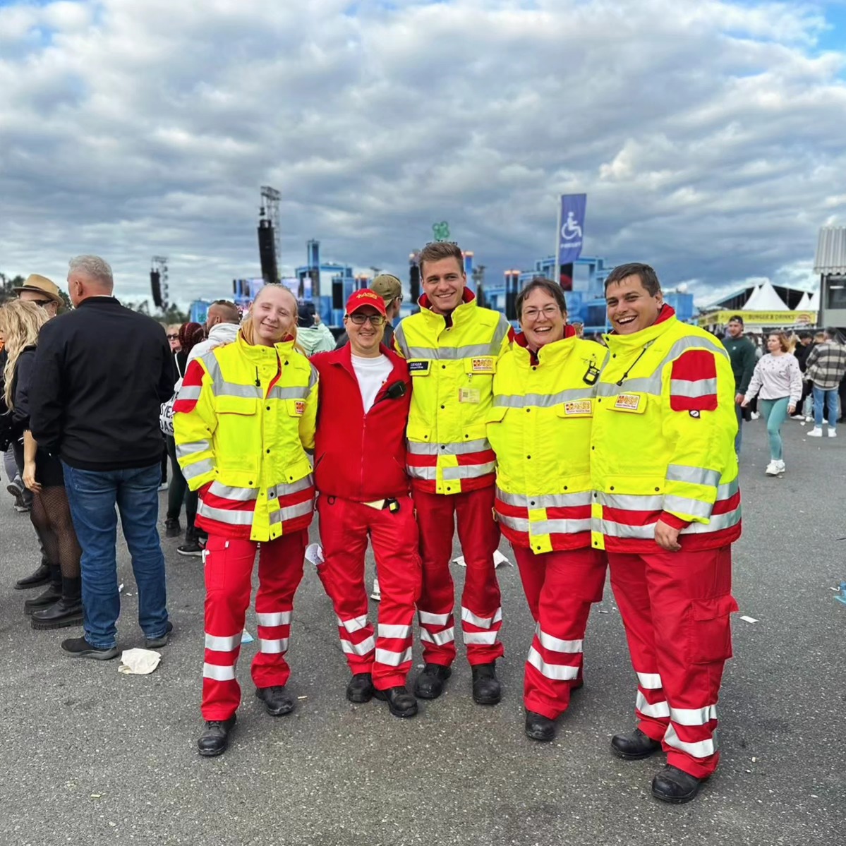 Gruppenfoto 2.jpg